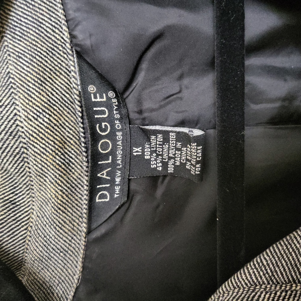 Dialogue Jacket - Picture 2 of 3